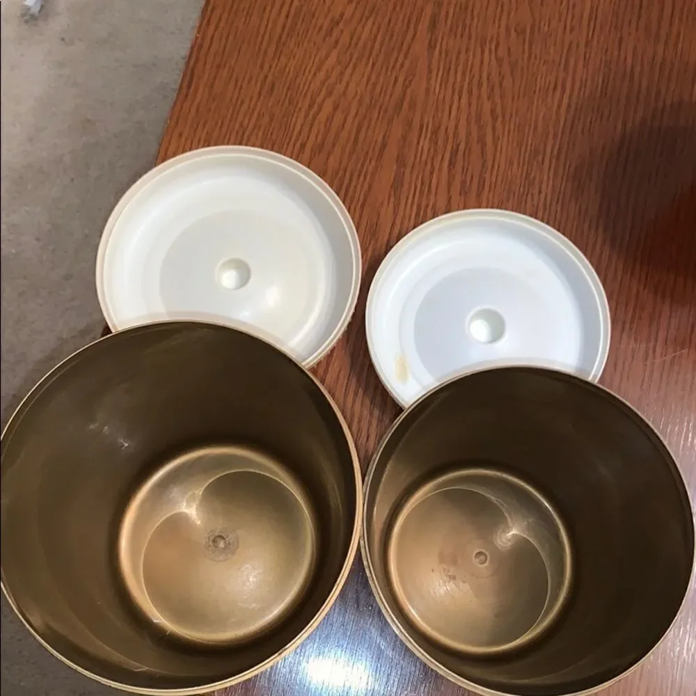 ‎Vtg bronze plastic flour & sugar canisters